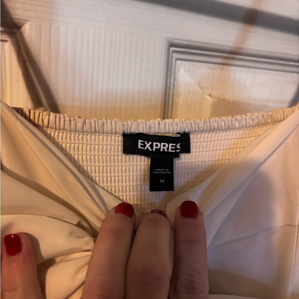 Express statement bow jumpsuit - Picture 7 of 9